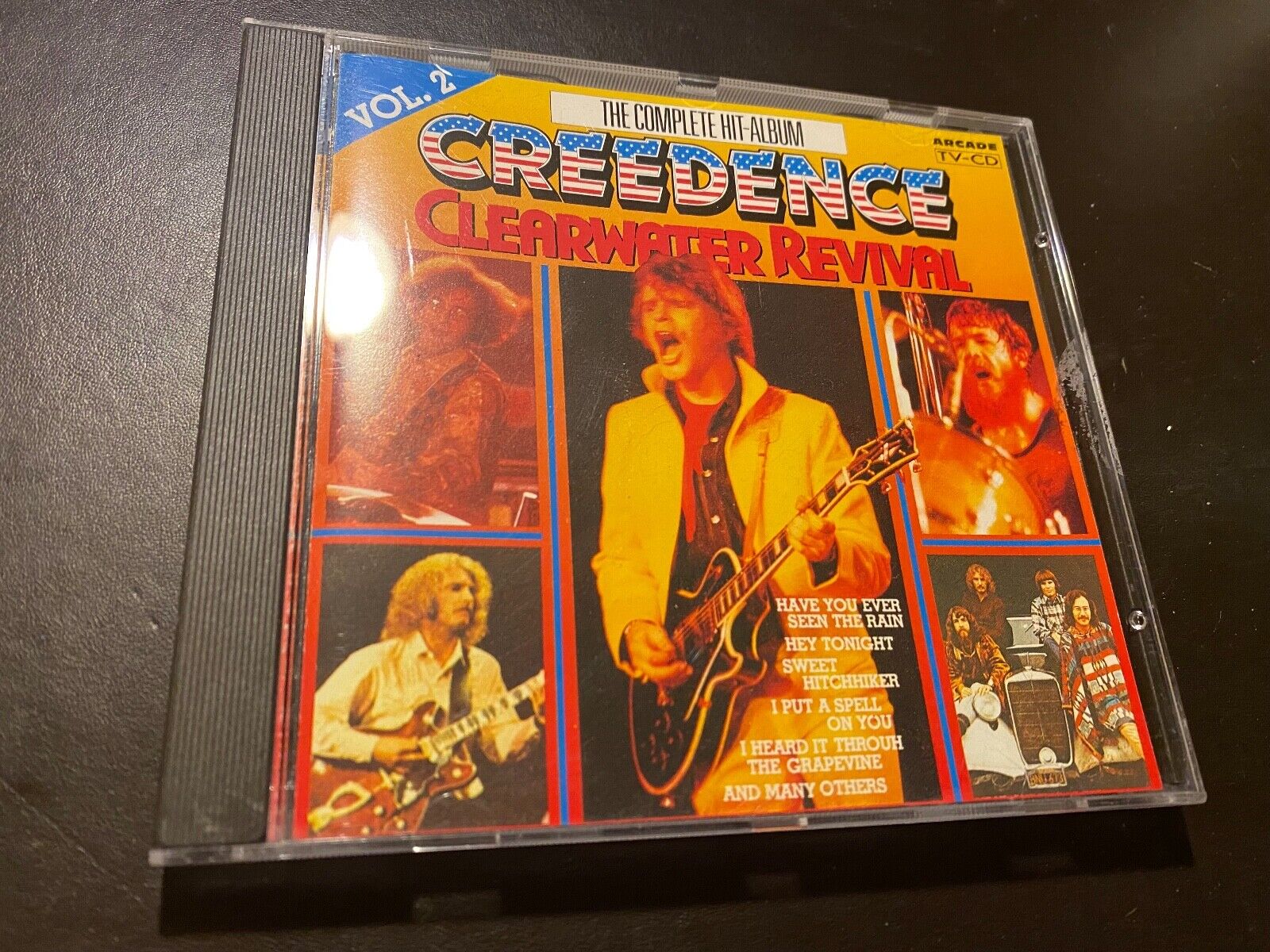 CREEDENCE CLEARWATER REVIVAL "THE COMPLETE HIT-ALBUM" CD ALBUM 14 TRACKS DANISH*