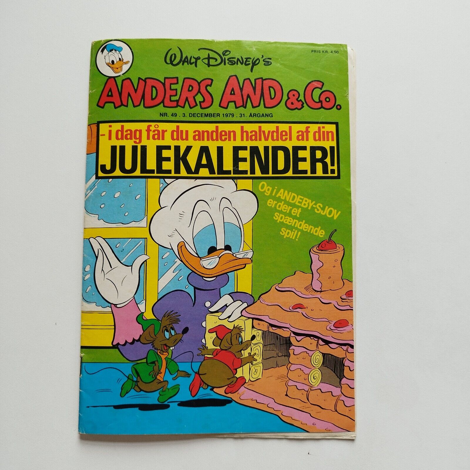 Danish comic  "Anders And  Co " no 49 1979 With Lego and Corgi ads