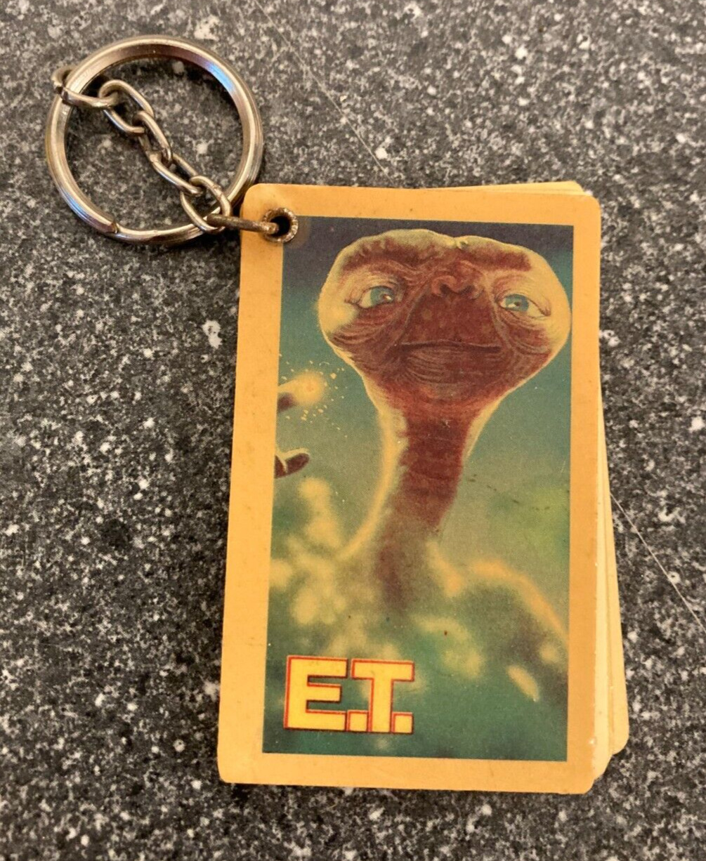 Vintage 1980s ET Keychain with Collector Cards - Classic Movie Memorabilia