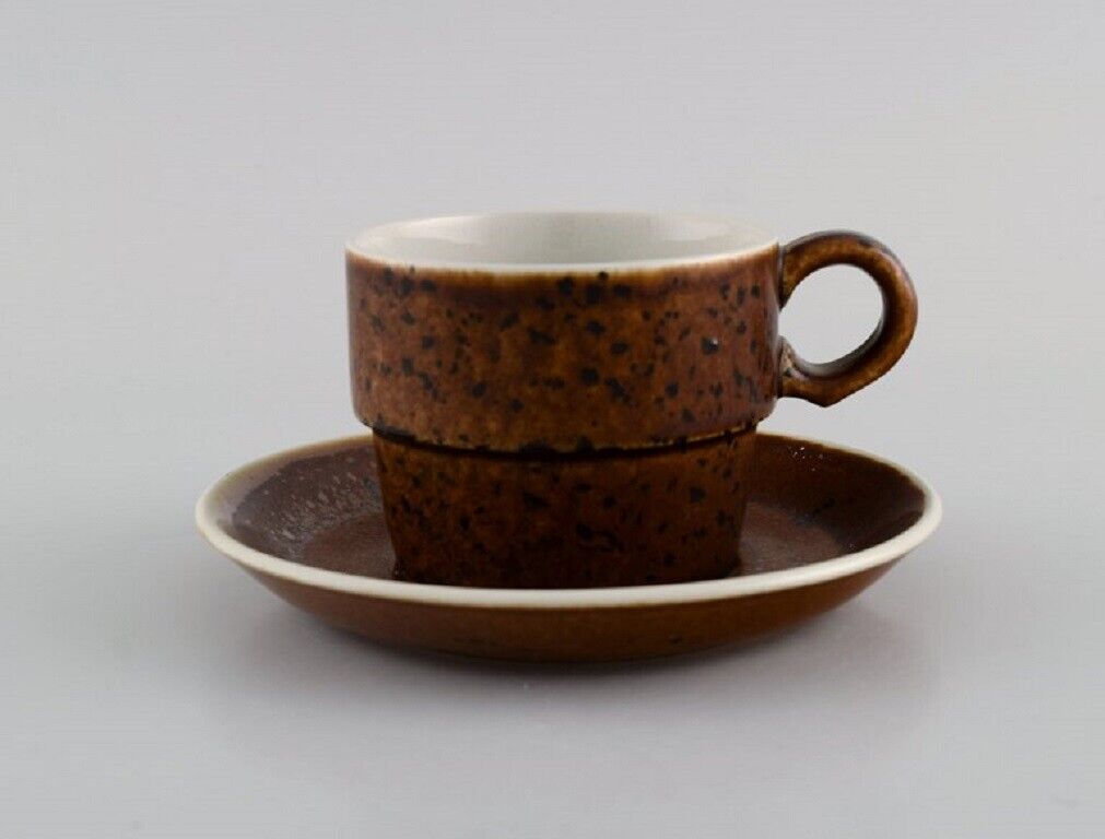 Stig Lindberg for Gustavsberg Twelve Coq coffee cups with saucers