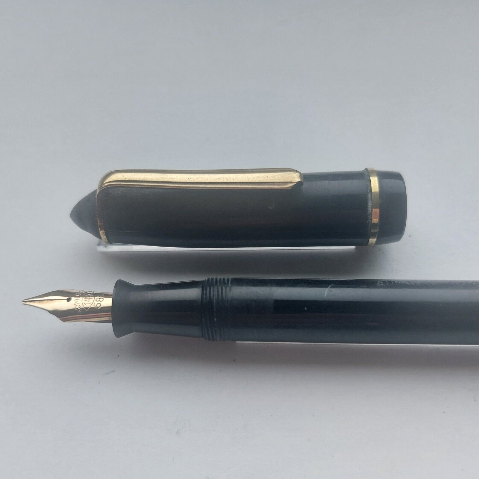 Vintage Black Admiral 1618  Fountain Pen From Around 1940 Admiral Gold Nib