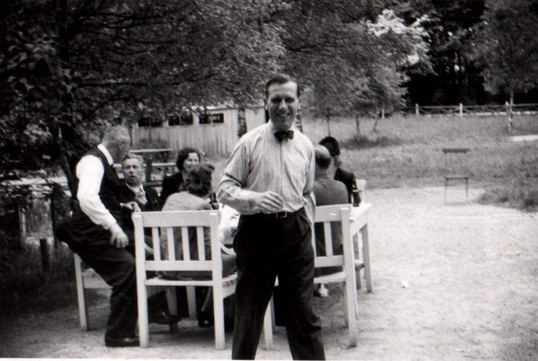 Garden Party Life in Denmark 1900 - 1950s Rare Vintage Photo Small Size 9x6cm