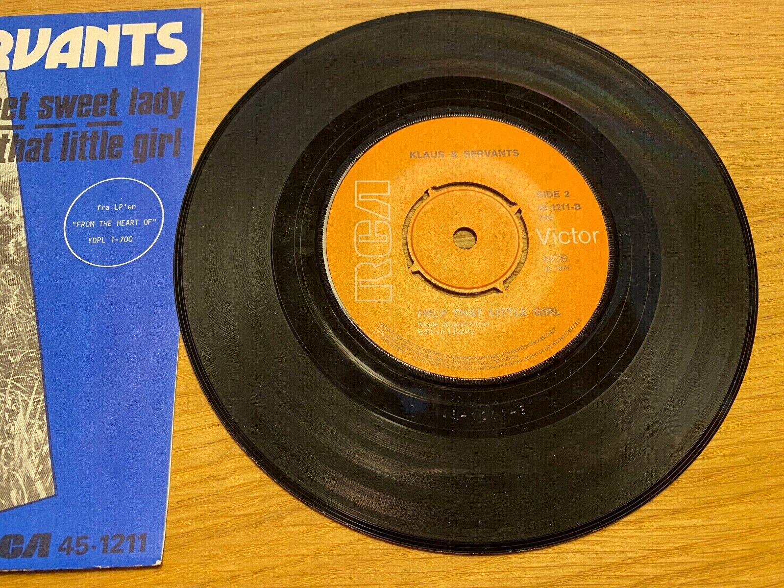 KLAUS  SERVANTS "SWEET SWEET LADY/HELP THAT LITTLE GIRL" DANISH 7" VINYL SINGLE