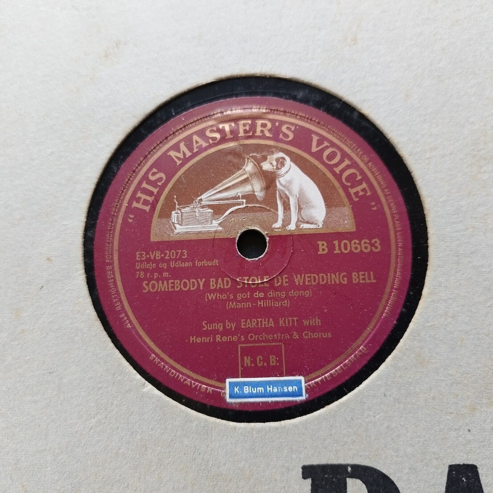 78 RPM  shellacEARTHA KITTSomebody Bad Stole The Wedding Bell/Sandy's Tune