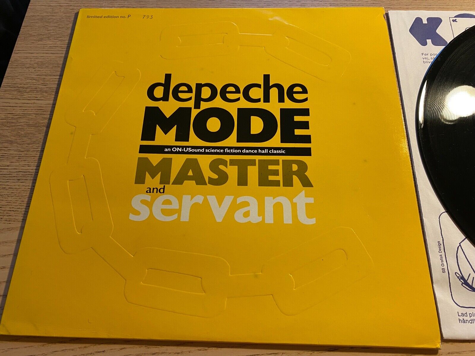 DEPECHE MODE MASTER AND SERVANT AN ON-USOUND SCIENCE FICTION DANCE HALL CLASSIC*