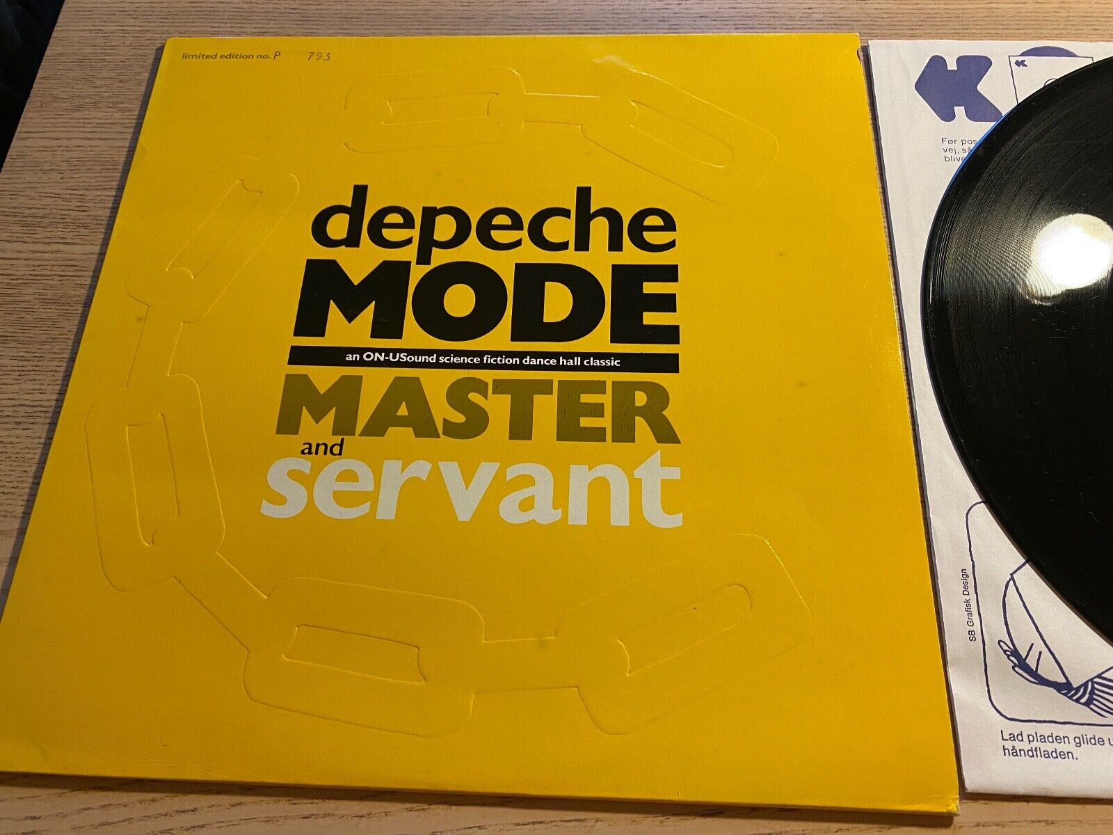 DEPECHE MODE MASTER AND SERVANT AN ON-USOUND SCIENCE FICTION DANCE HALL CLASSIC*