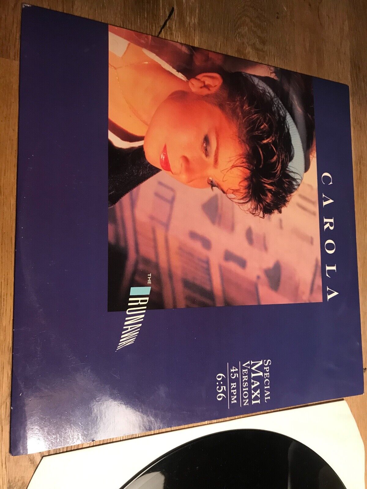 CAROLA "THE RUNAWAY "SPECIAL MAXI VERSION POLYDOR RECORDS 1986 SWEDEN 45 RPM 12"