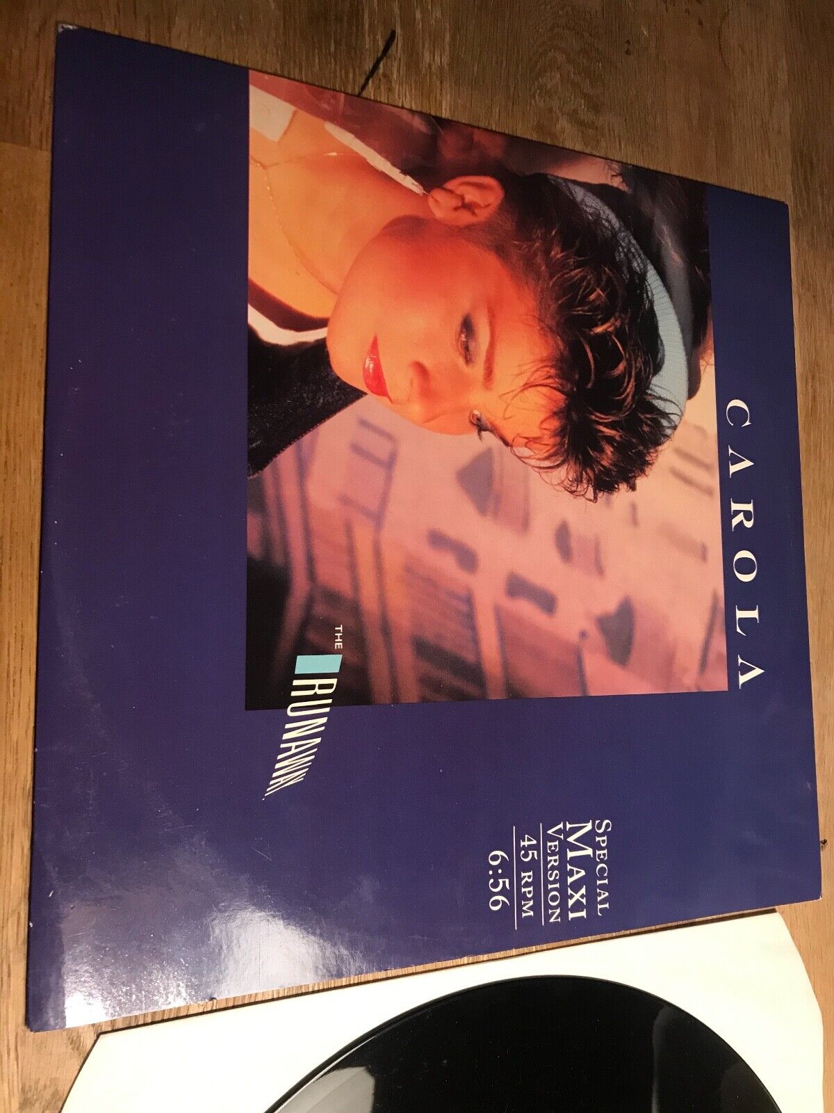 CAROLA "THE RUNAWAY "SPECIAL MAXI VERSION POLYDOR RECORDS 1986 SWEDEN 45 RPM 12"