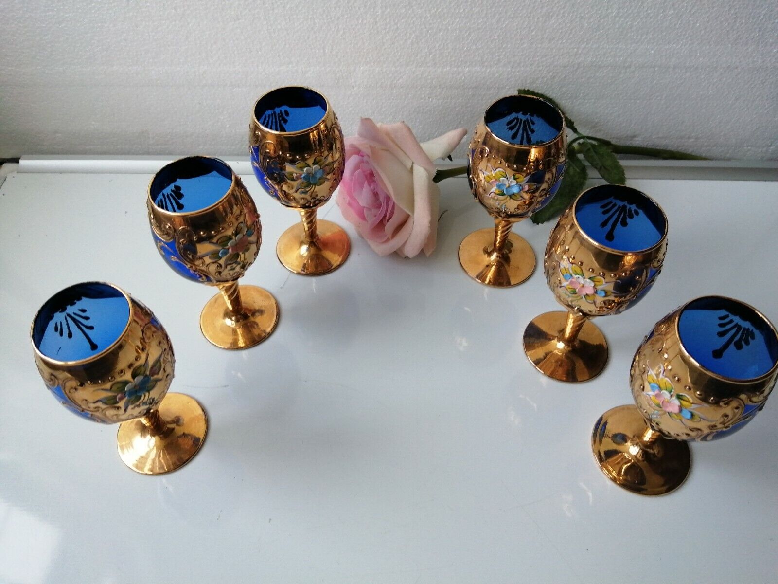 Vintage Murano 6 "Tre Foghi" glasses by Salvadori 21 carat gold gilt Superb