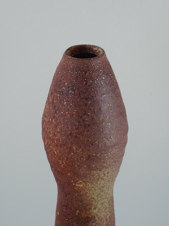 Mobach Holland large unique ceramic vase in shades of brown 1960s/70s