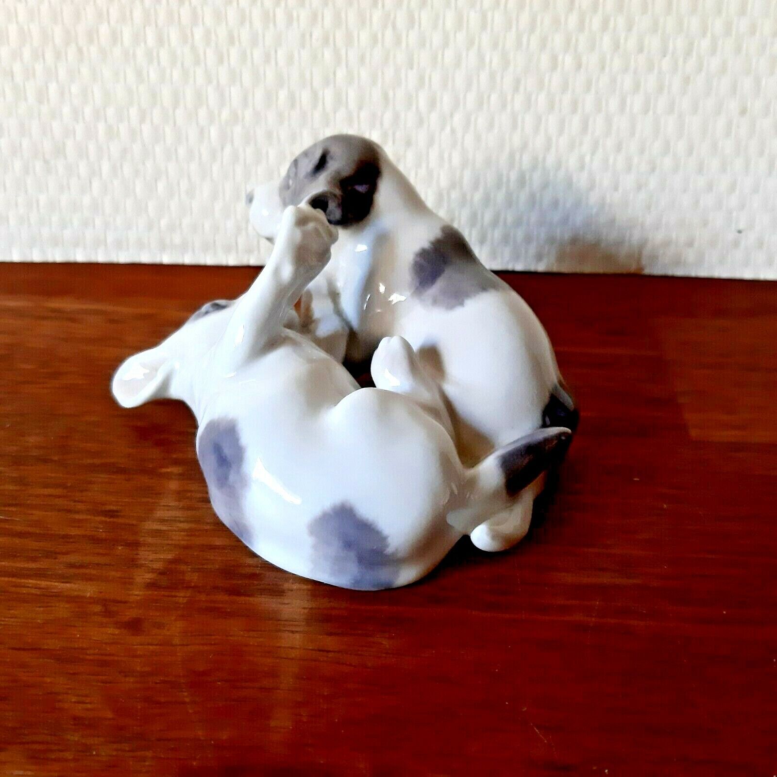 POINTER PUPPIES by Erik Nielsen for ROYAL COPENHAGEN Denmark # 453 Fact First