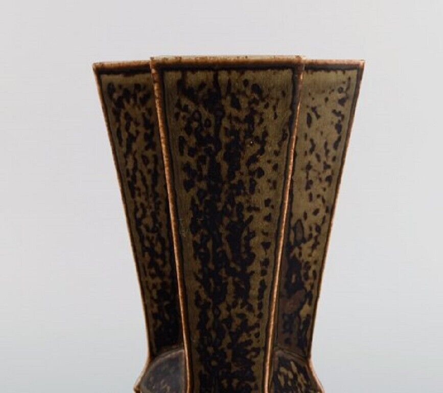 Lisa Engquist (1914-1989) for Bing and Grøndahl Cubist vase in glazed stoneware