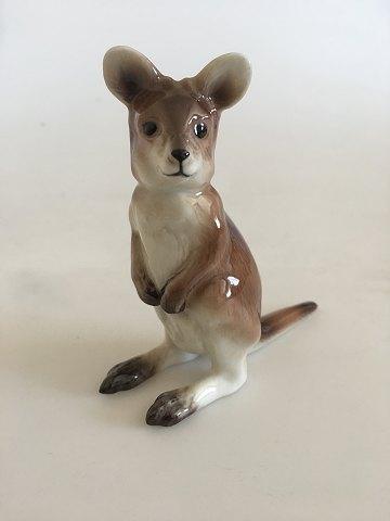 Bing  Grondahl 2002 Mother's Day Figurine of Kangaroo