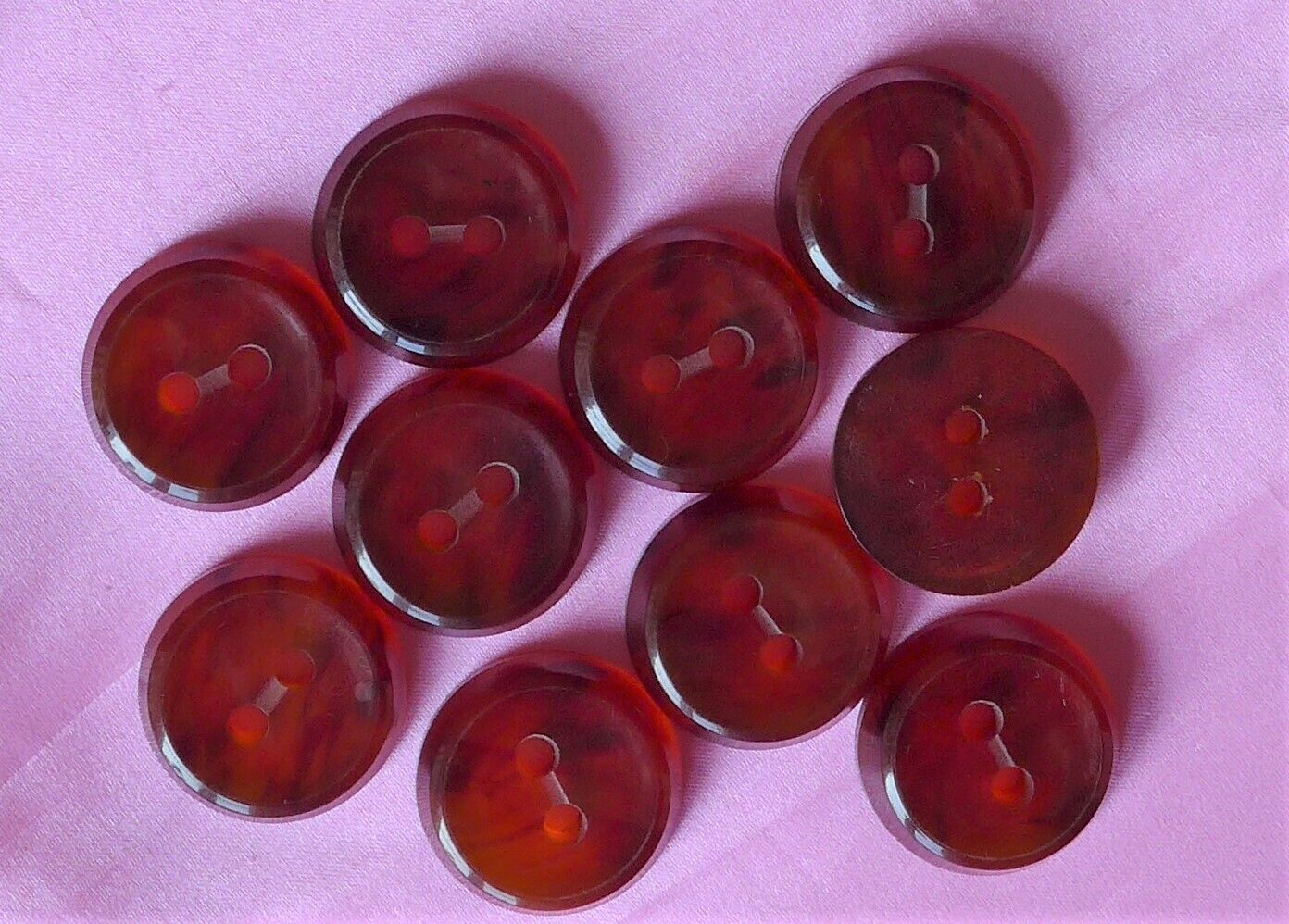 SALE - 10 alike chunky MARBLED reddish brown VINTAGE plastic buttons 21mm (82)