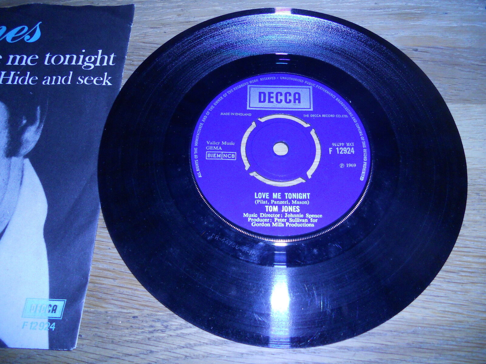 TOM JONES "LOVE ME TONIGHT / HIDE AND SEEK" 1969 UK BIEM / GEMA DECCA RECORDS UK