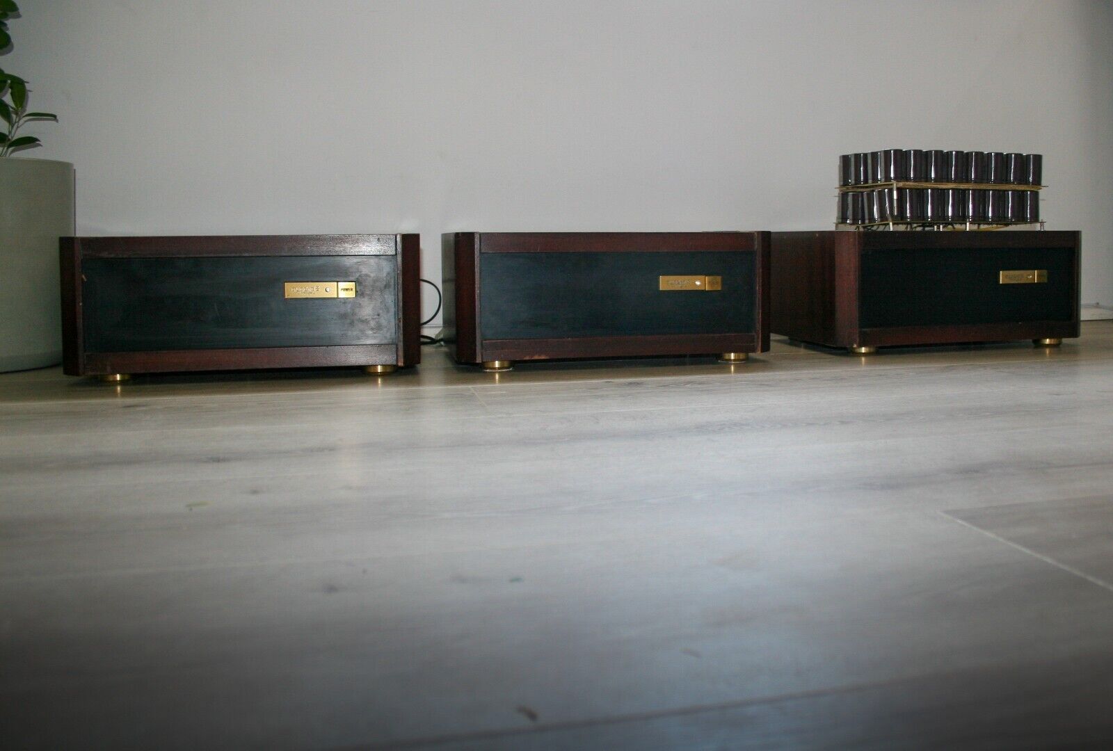 Quadral Phonoloque Power Amplifier PA02 and PA03