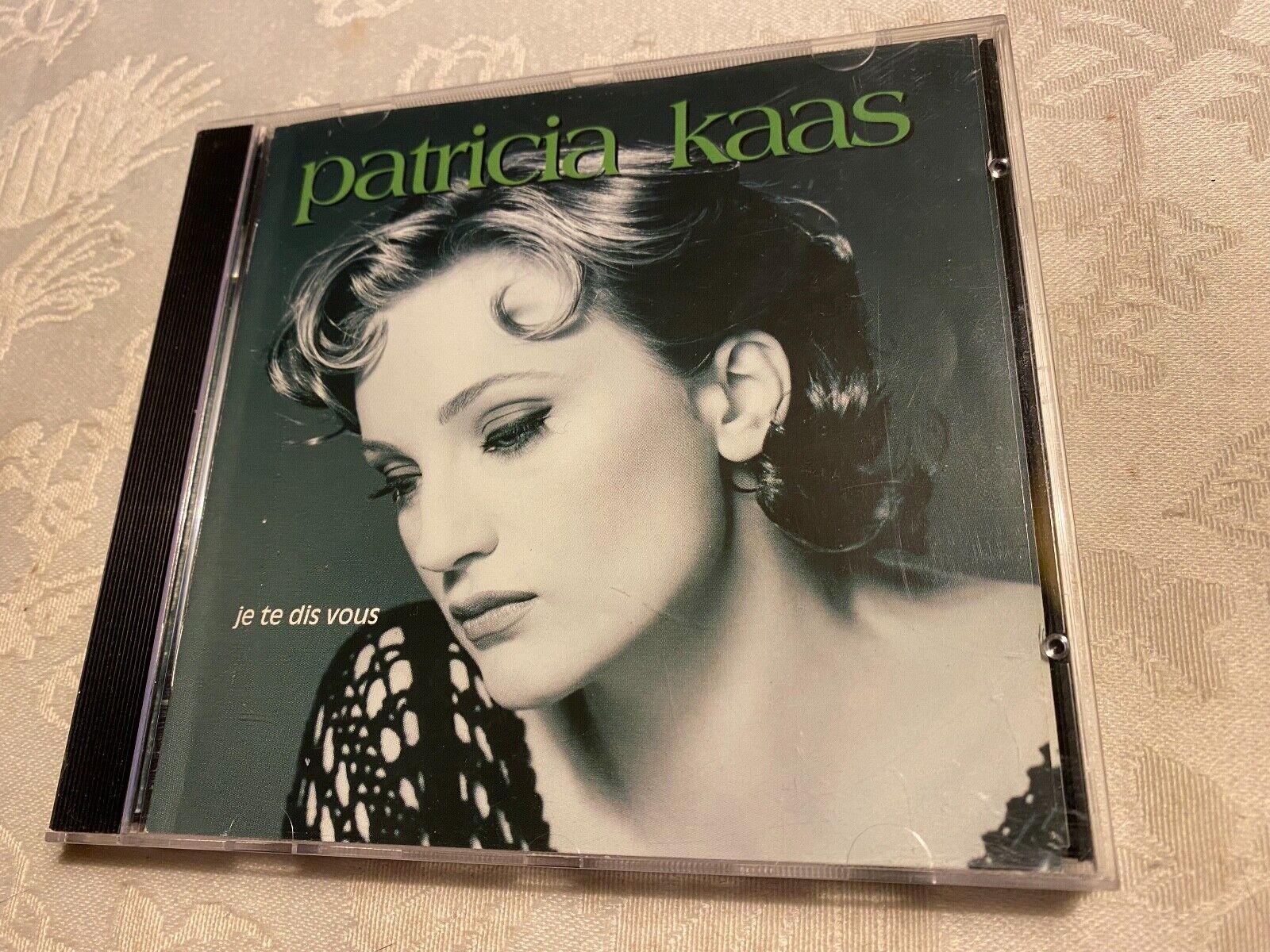 PATRICIA KAAS "JE TE DIS VOUS" 1993 CD ALBUM 15 TRACKS COLUMBIA RECORDS HOLLAND*