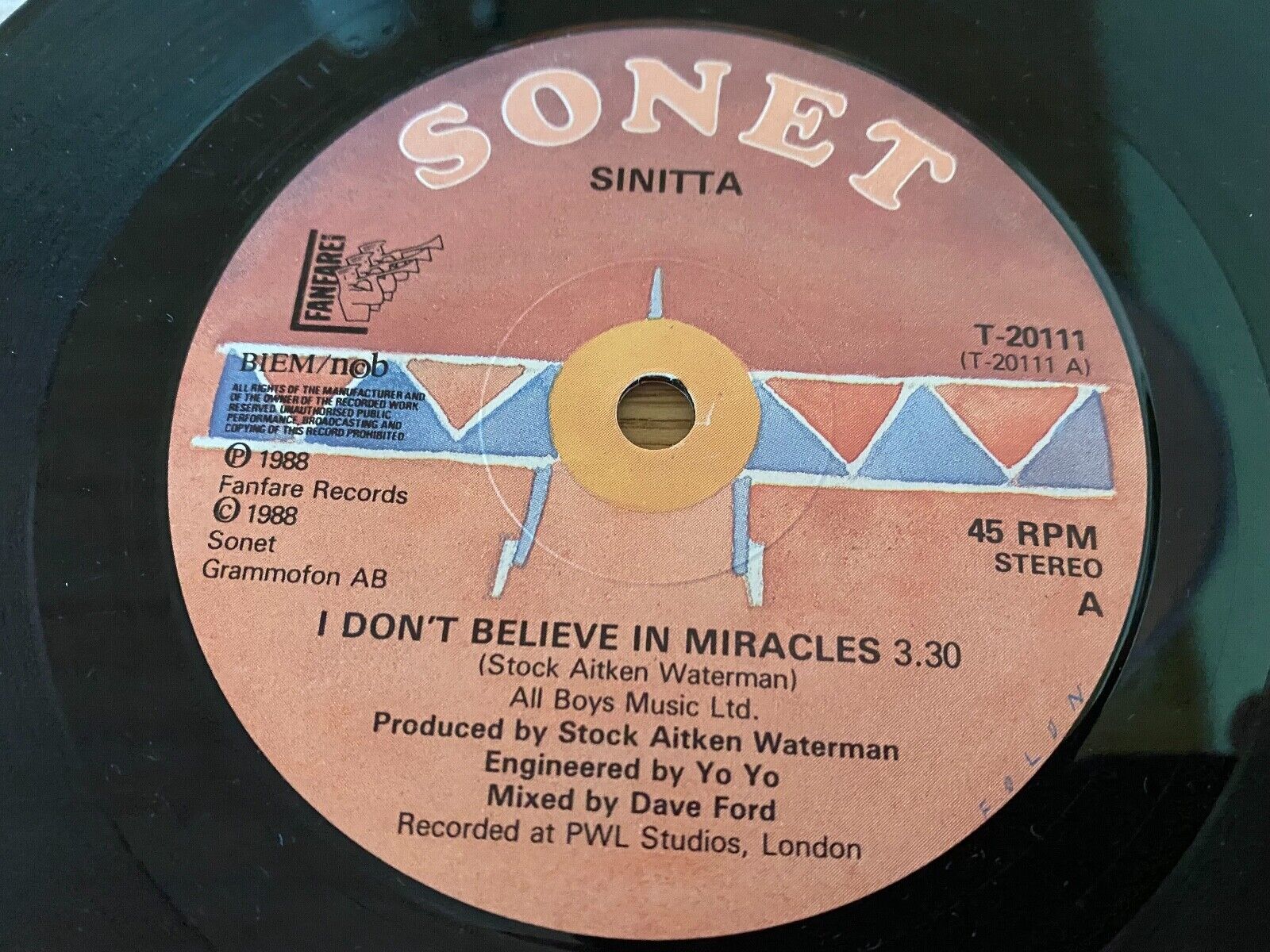 SINITTTA "I DON´T BELIEVE IN MIRACLES" 1988 SONET GRAMMOFON AN NCB SWEDISH PRESS