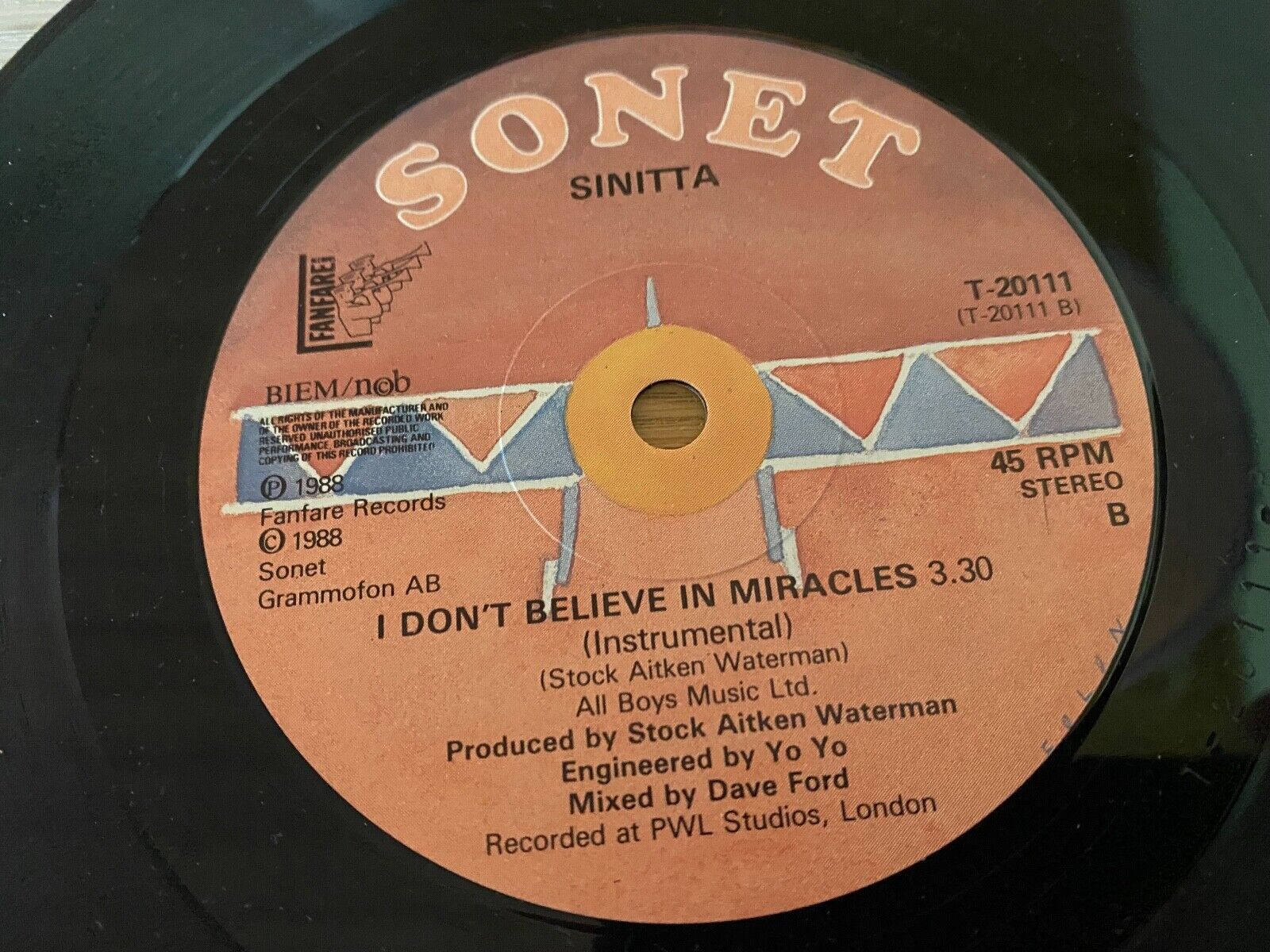 SINITTTA "I DON´T BELIEVE IN MIRACLES" 1988 SONET GRAMMOFON AN NCB SWEDISH PRESS