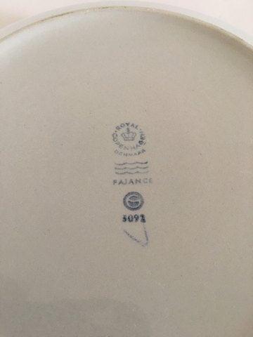 Royal Copenhagen Blue Line Serving Bowl No 3092