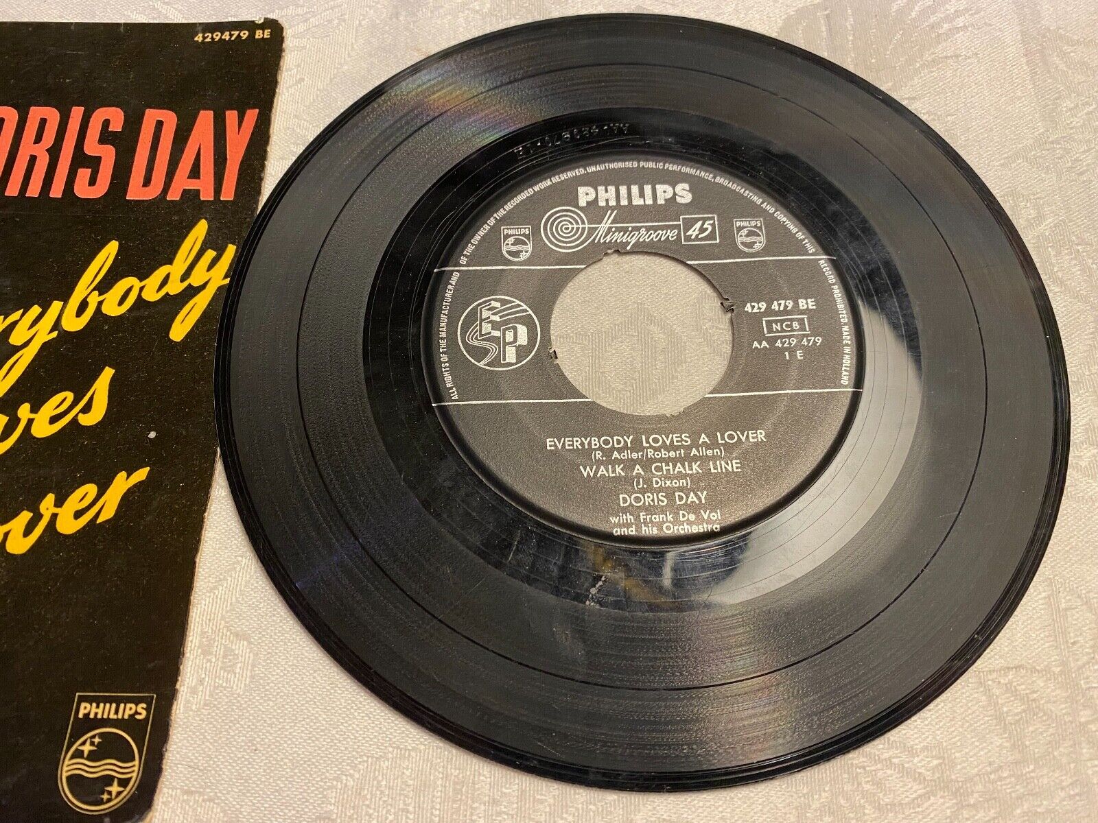 DORIS DAY "EVERYBODY LOVES A LOVER" PHILIPS MINIGROOVE 45 RECORDS NCB 4 SONGS 7"