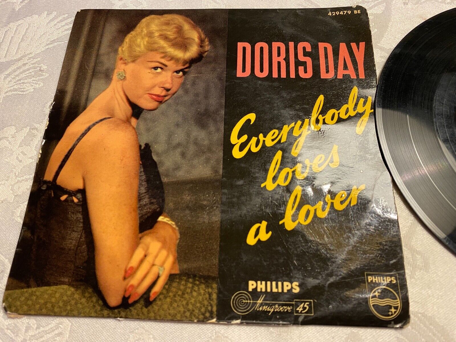 DORIS DAY "EVERYBODY LOVES A LOVER" PHILIPS MINIGROOVE 45 RECORDS NCB 4 SONGS 7"