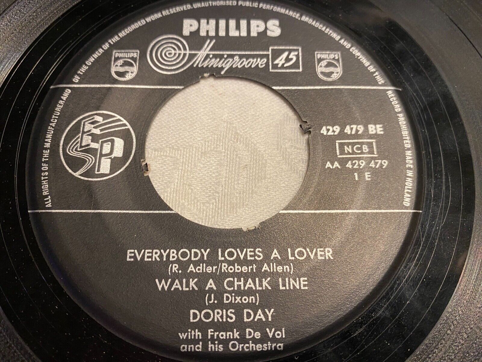 DORIS DAY "EVERYBODY LOVES A LOVER" PHILIPS MINIGROOVE 45 RECORDS NCB 4 SONGS 7"