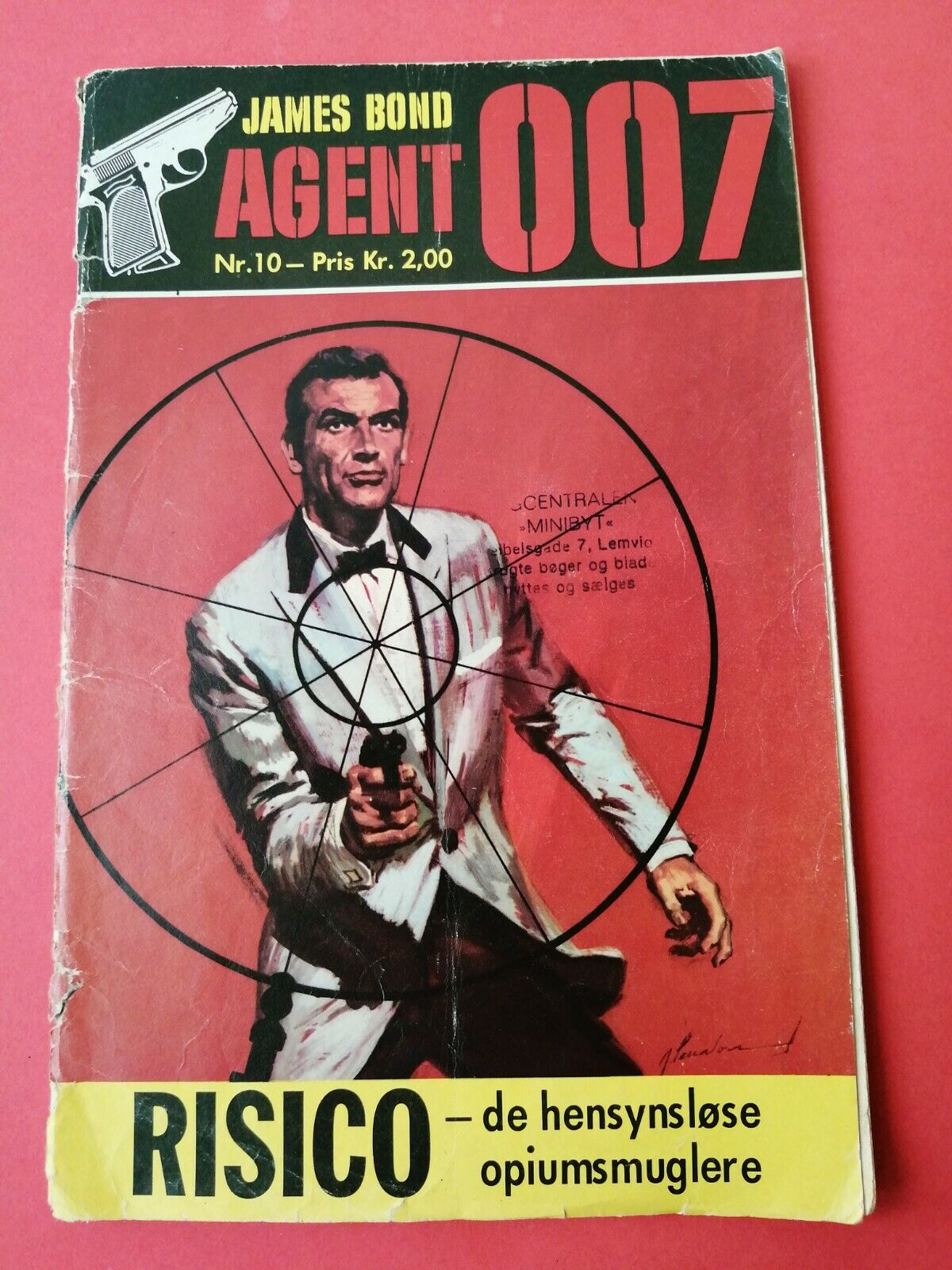 Danish Comic"007 James Bond" Sean Connery on cover and back pagesNo 101964