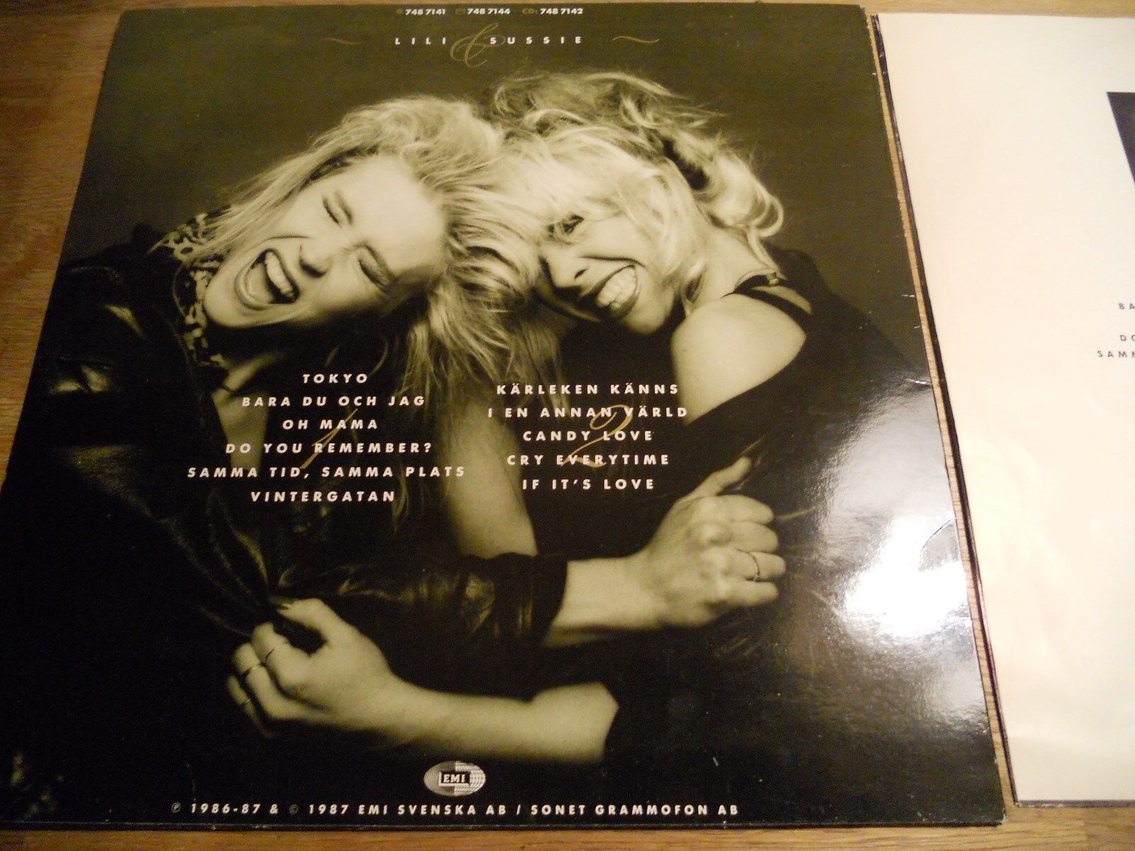 LILI  SUSSIE DANCE ROMANCE 1987 11 TRACKS NCB SCANDINAVIAN SWEDISH PRESSED LP