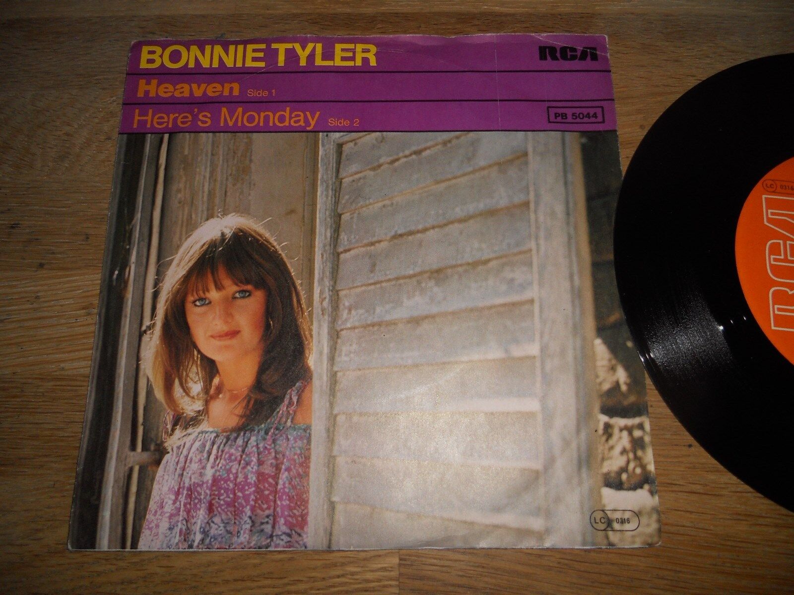 BONNIE TYLER "HEAVEN / HERE´S MONDAY" RCA VICTOR 1977 WEST GERMAN PRESSED SINGLE