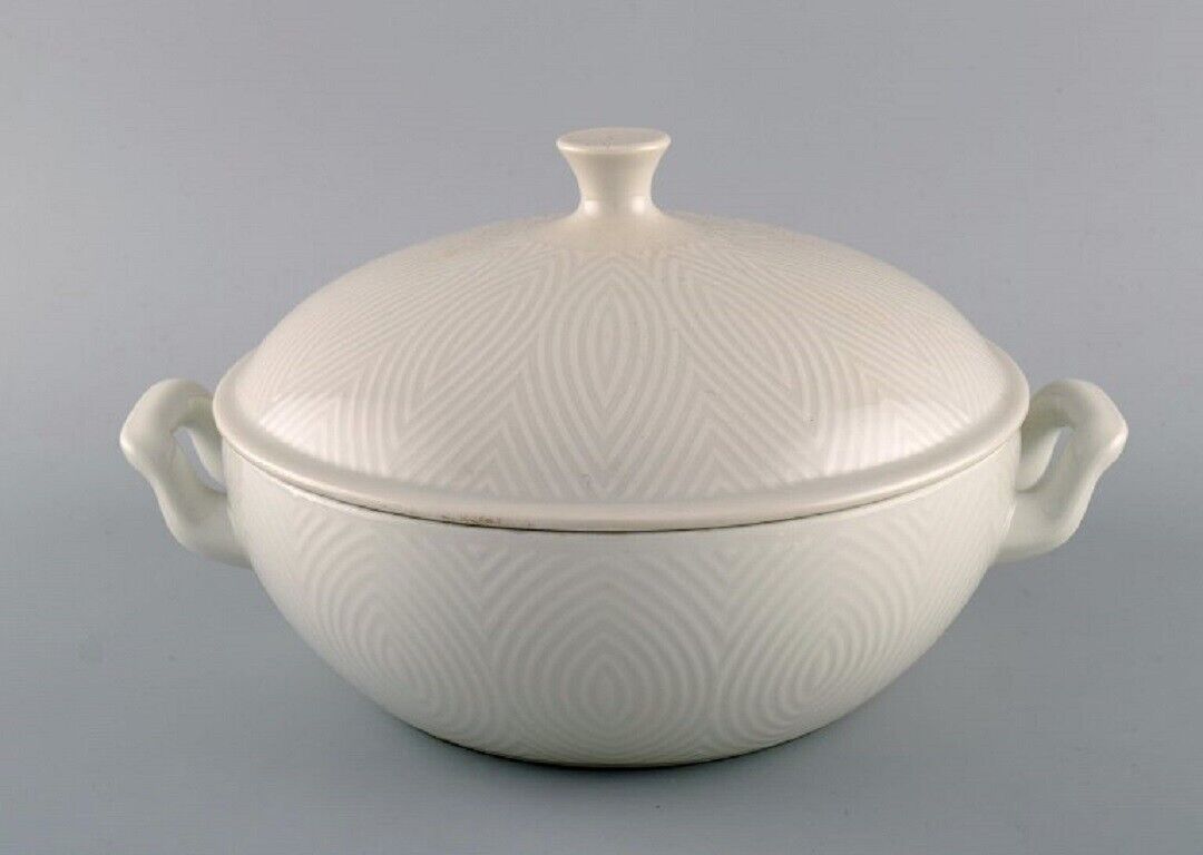 Royal Copenhagen Salto Service White Large lidded tureen