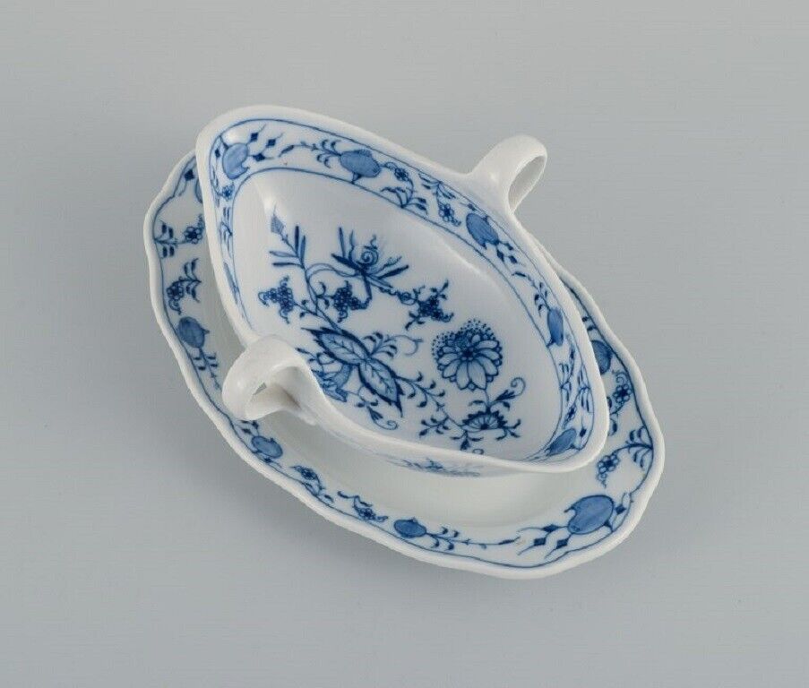 Meissen Blue Onion sauce boat Approx 1900