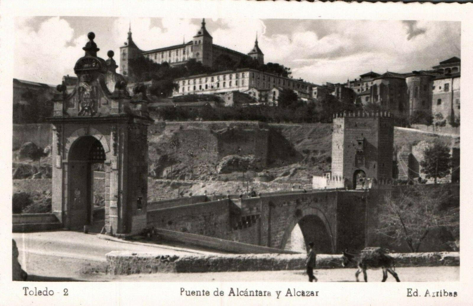 Puente de Alcantara y Alcazar Toledo ed Arribas RPPC Postcard