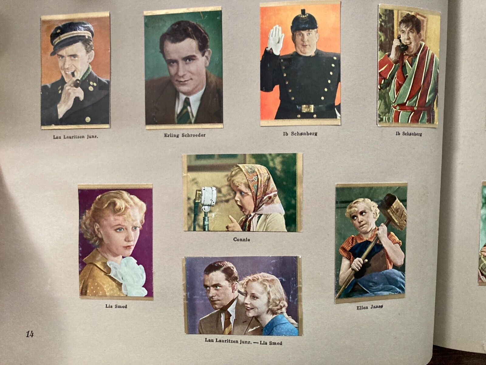 Danish 1930s Danmarks Film-Serie Complete Trading Card Album - 200 Cards Total