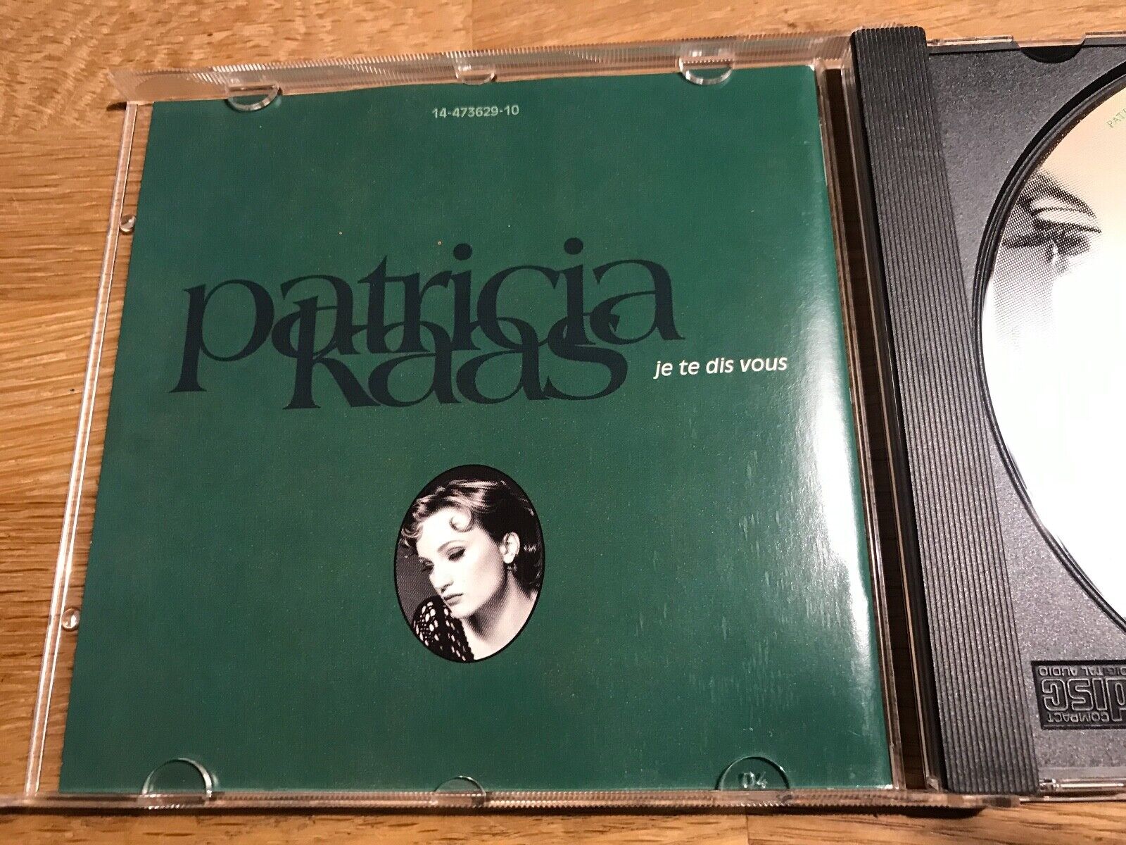 PATRICIA KAAS "JE TE DIS VOUS" 1993 CD 15 TRACKS COLUMBIA RECORDS   SONY MUSIC