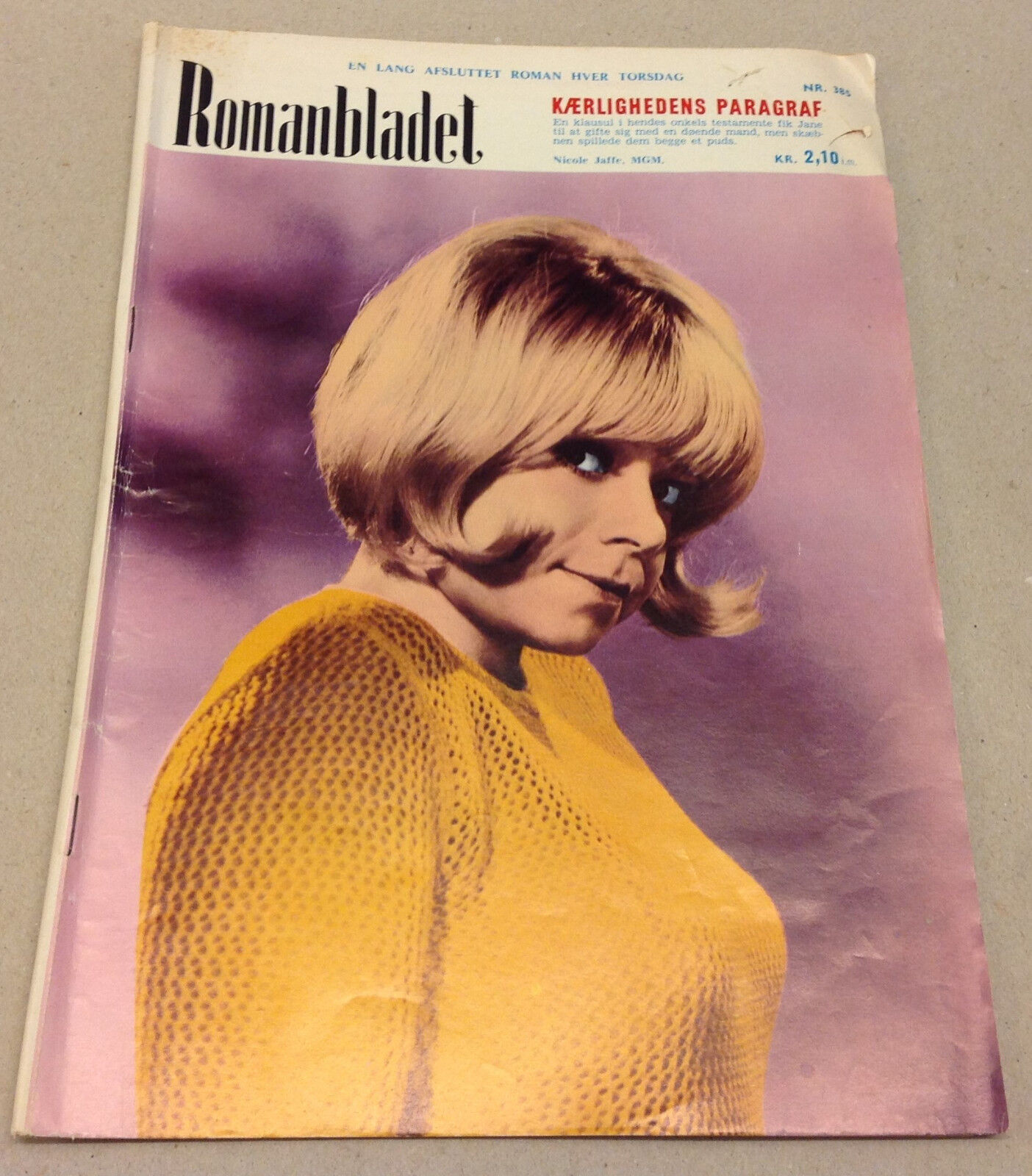 NICOLE JAFFE MGM ON FRONT COVER VINTAGE Danish Novelle Romanbladet Magazine 1971