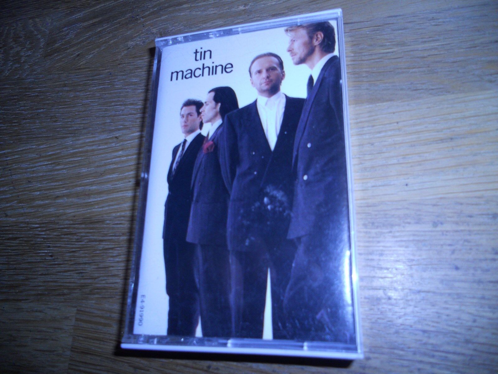 TIN MACHINE DAVID BOWIE DEBUT 1989 EMI USA RECORDS MUSIC TAPE RARE MADE IN USA