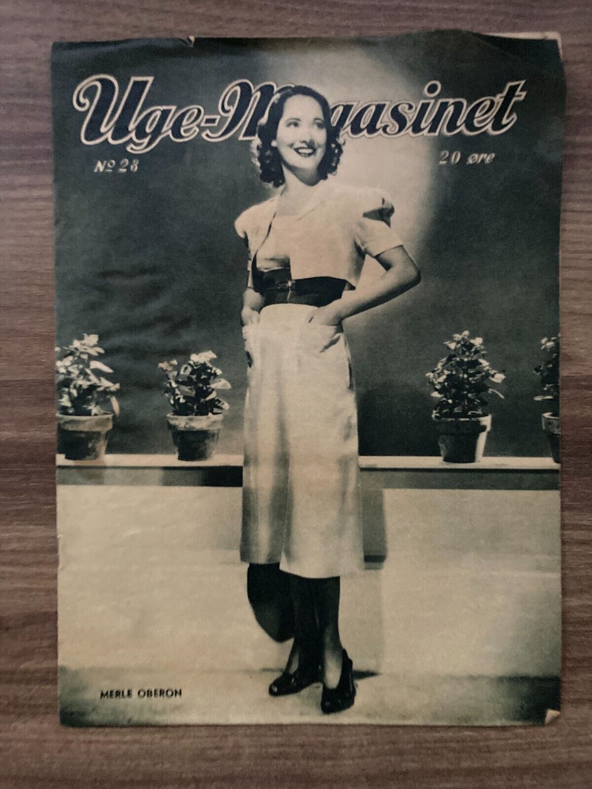 Merle Oberon Front Cover 1940s Complete Antique Danish Magazine "Uge-Magasinet"