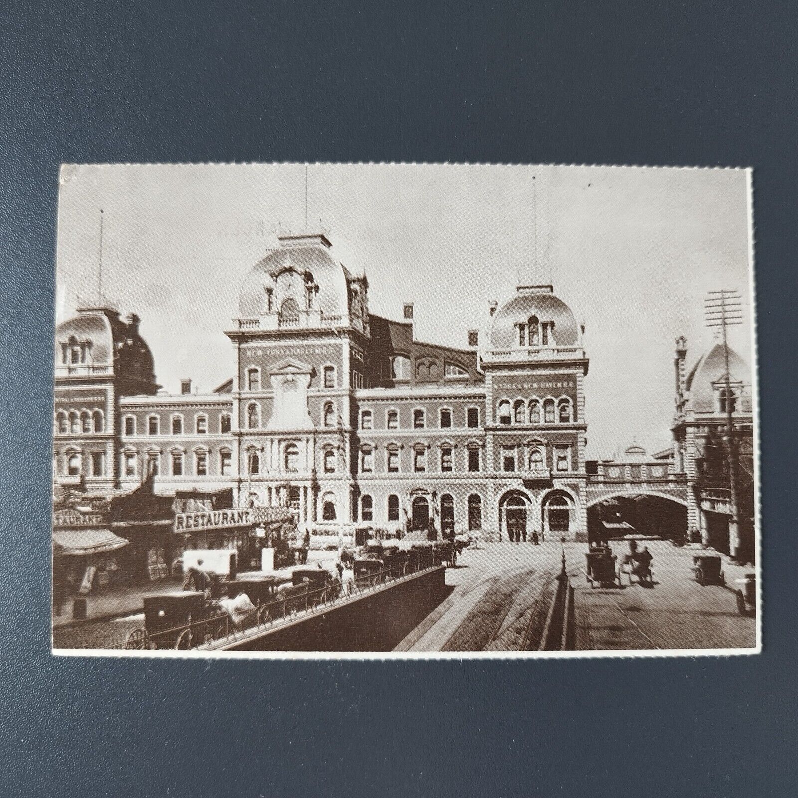 NY  Grand Central Stationon 42nd St at Park Ave1887 Dover Publ 1976