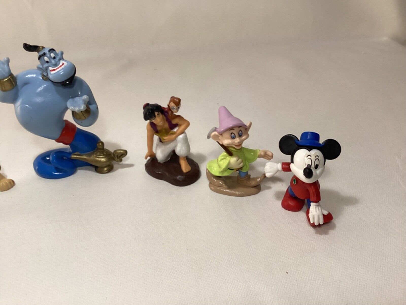 Disney minifigures - Aladdin - Genie - Simba - Mickey - Dopey