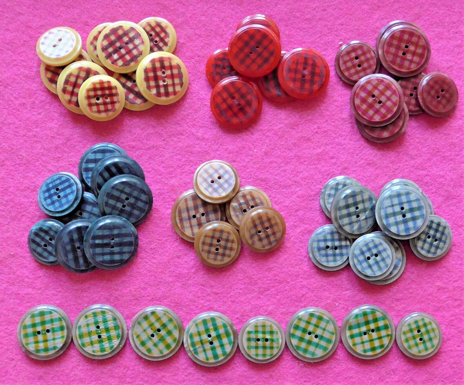 SALE - 53 vintage CHECKERED plastic buttons - 7 different colors/ 2 sizes  (22)