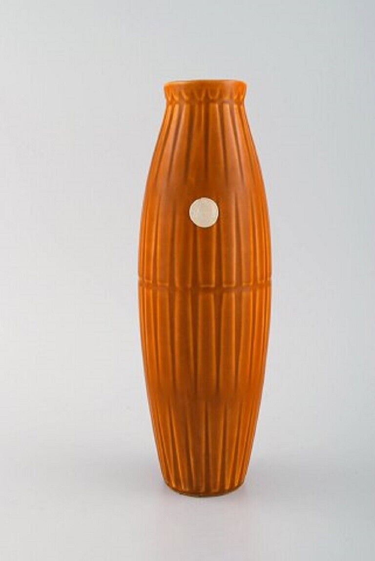 Bo fajans Sweden Vase in glazed ceramics with ribbed body