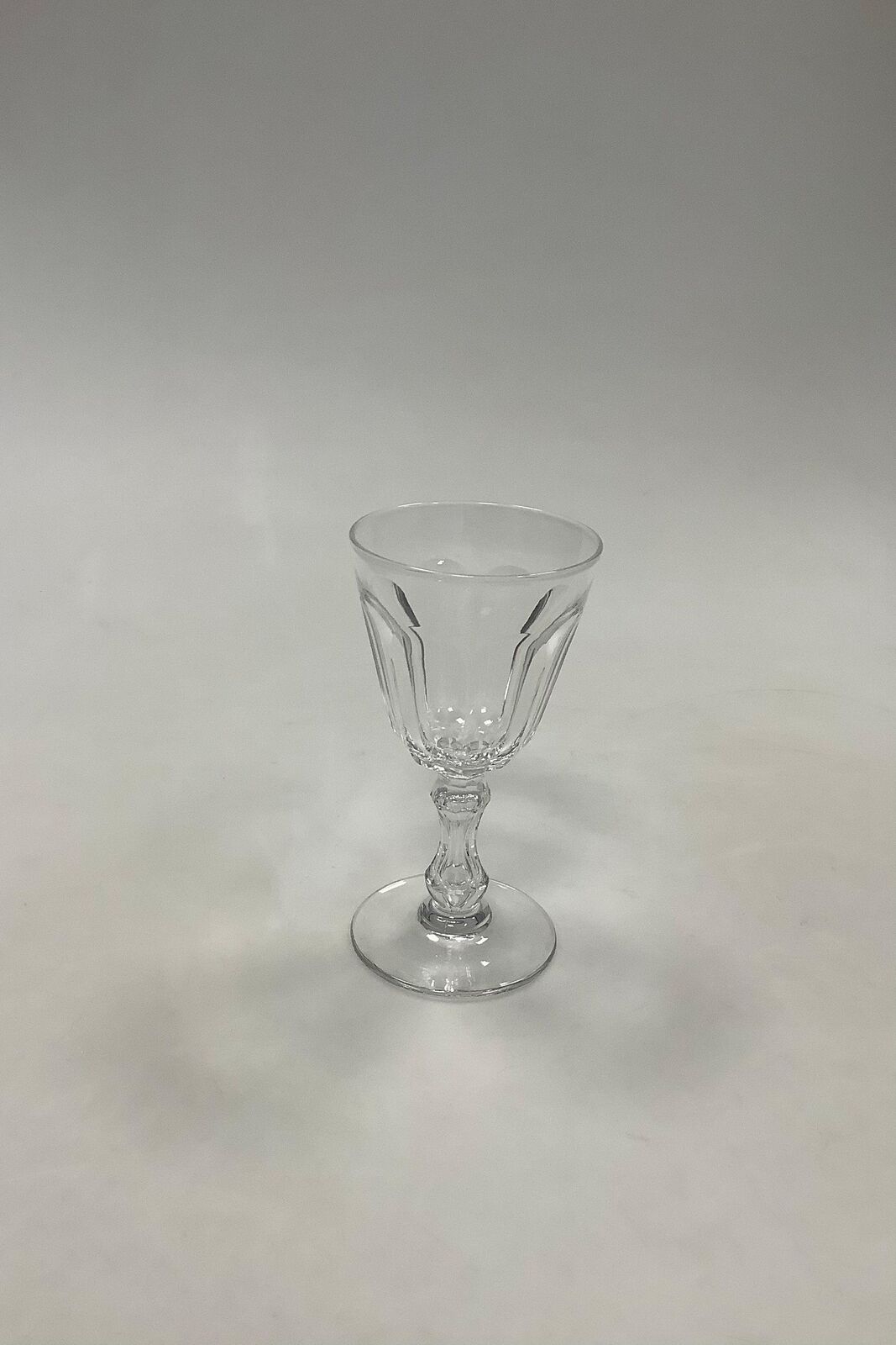 Val Saint-Lambert Bernadotte White Wine Glass