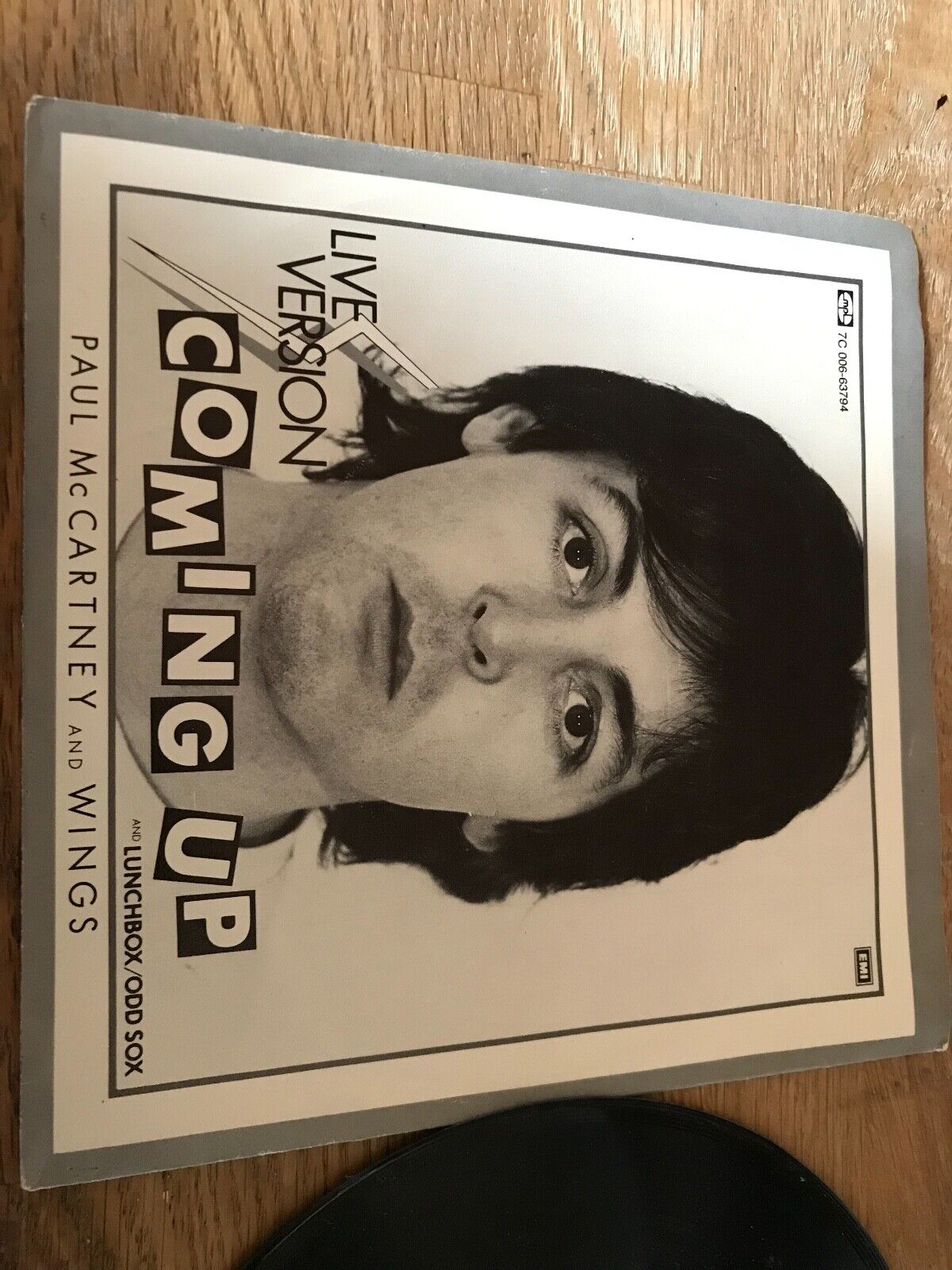 PAUL MCCARTNEY  WINGS "COMING UP" NCB SWEDISH PARLOPHONE EMI Records USED 7 "