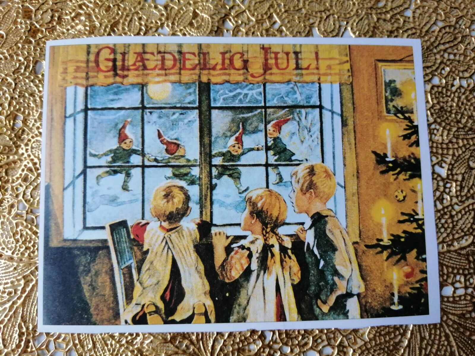 Vintage and collectible Danish Christmas card.Unposted.. ( No. 6 T )