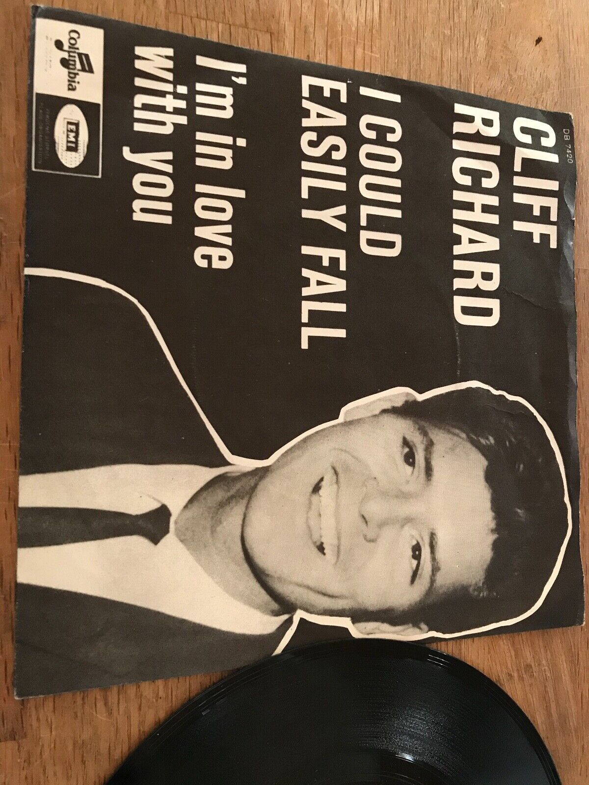 CLIFF RICHARD AND THE SHADOWS "I COULD EASILY FALL/" 1964 DANISH EMI COLUMBIA 7"