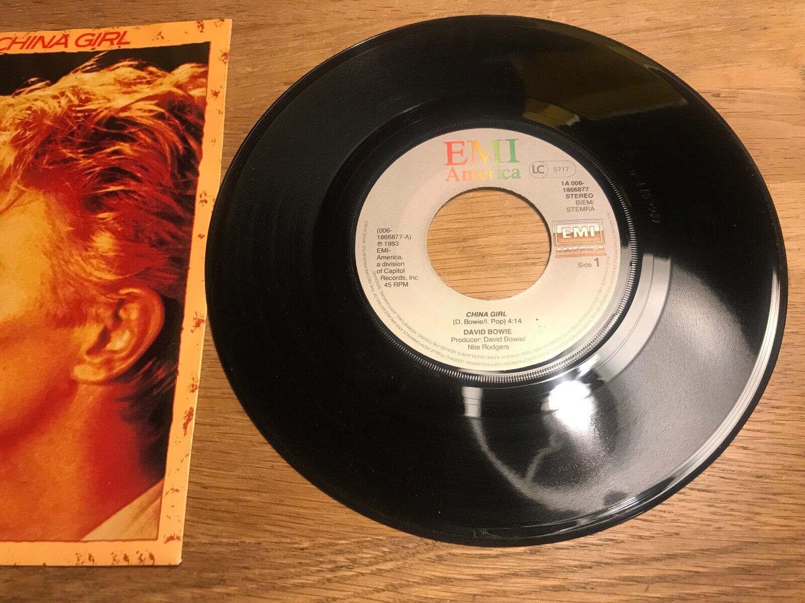 DAVID BOWIE "CHINA GIRL/SHAKE IT" 7 INCH SINGLE 1983 EMI AMERICA RECORDS DUTCH**