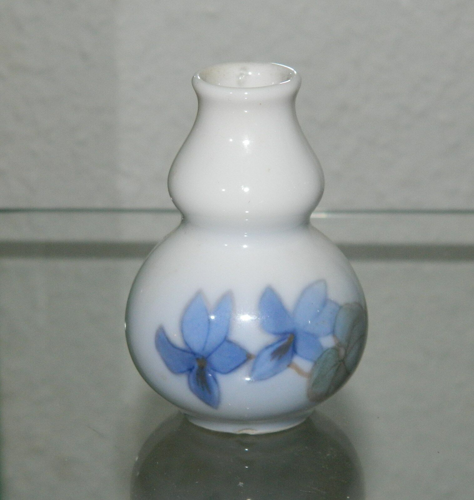 Vintage organic shaped porcelain cabinet miniature vase from Royal Copenhagen