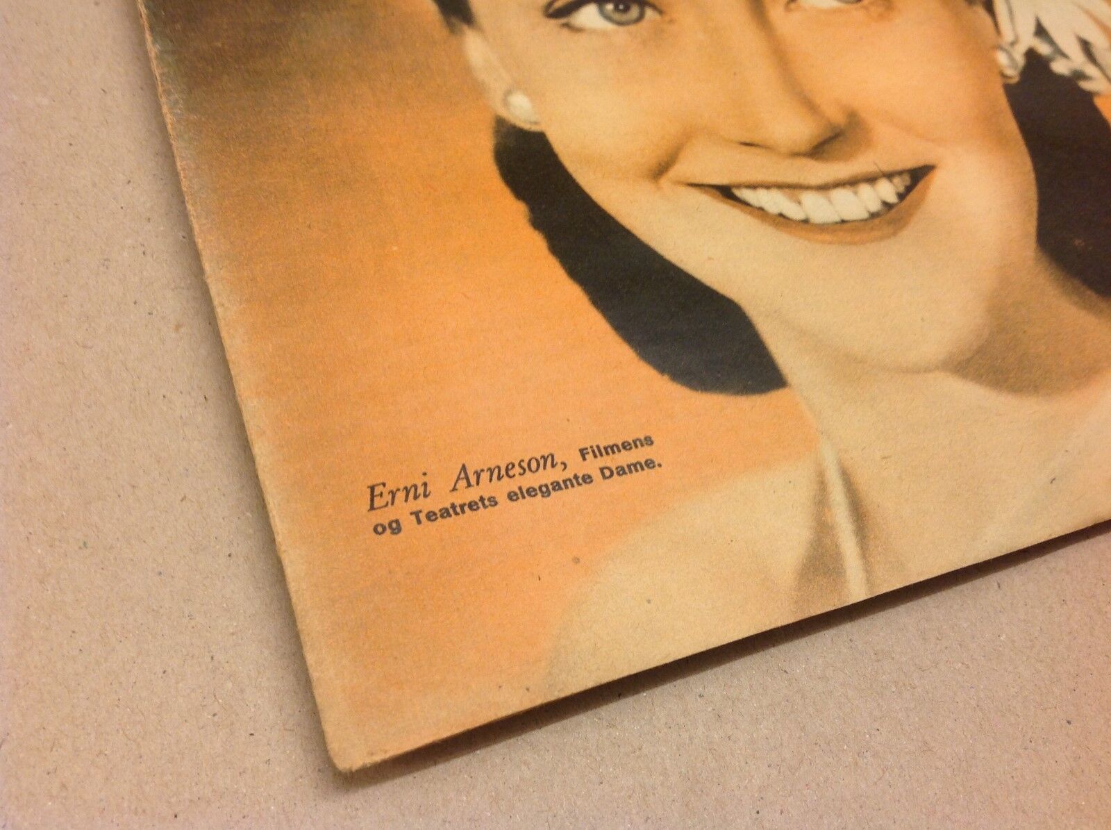 Erni Arneson On Front Cover Original Vintage Danish Magazine 1947 "Uge-Revyen"