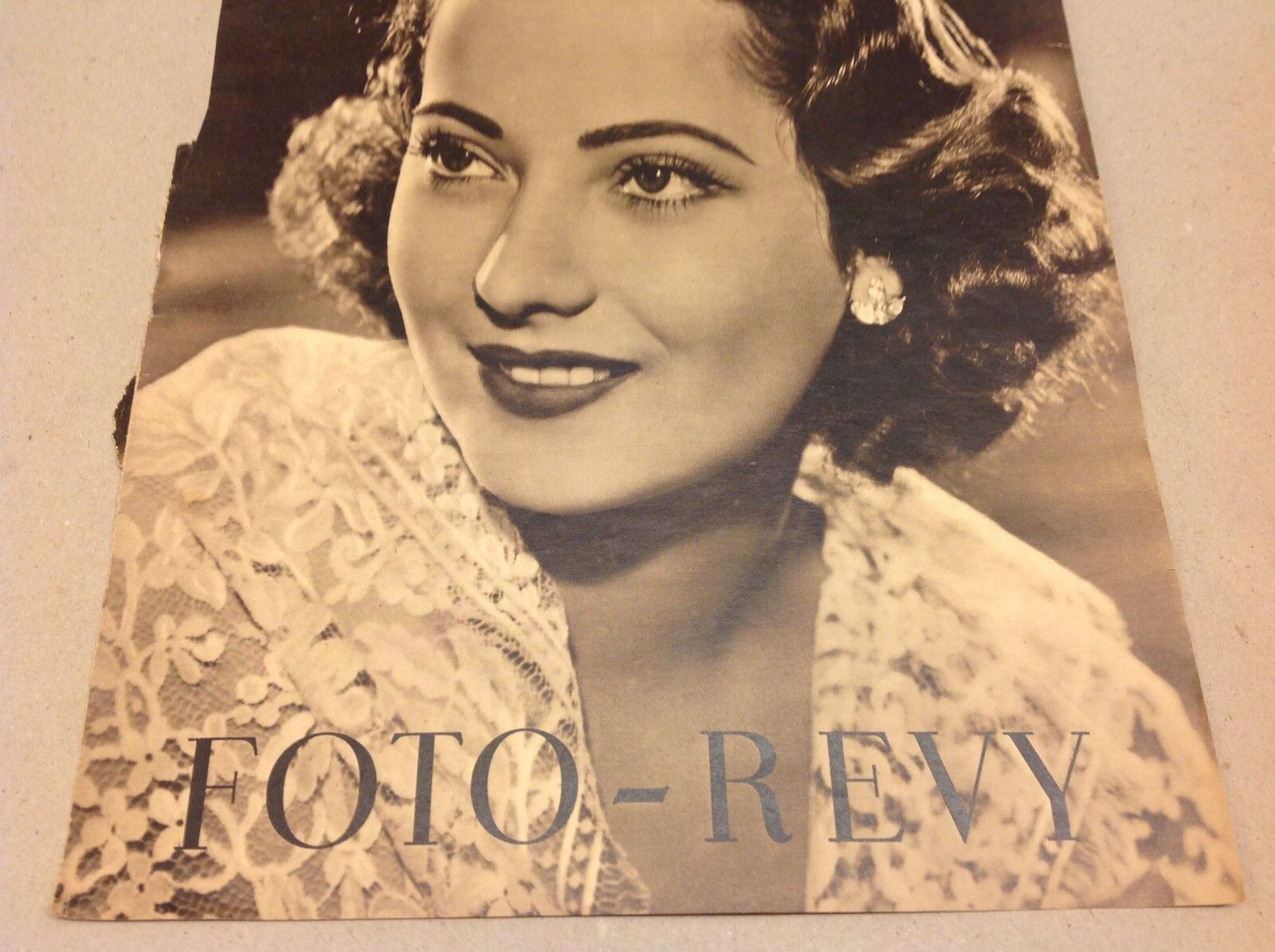 Merle Oberon Front Cover Portrait Actress Vintage 1930s Danish Magazine Pages